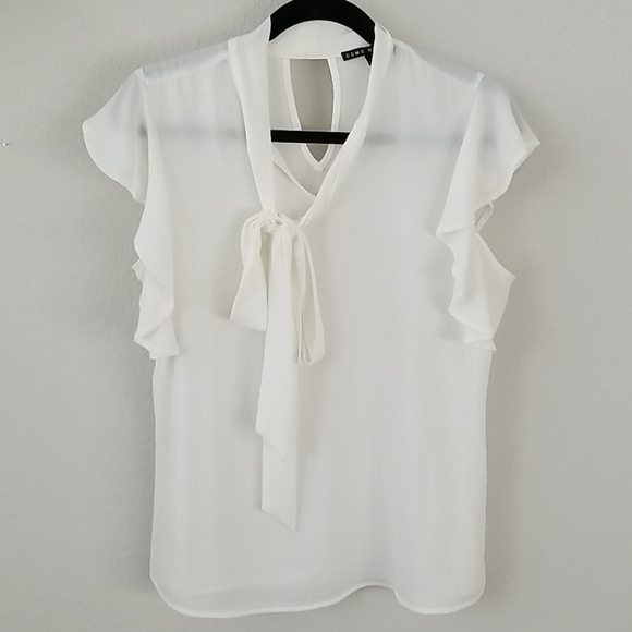 Ruffle short sleeve blouse - Picture 1 of 4